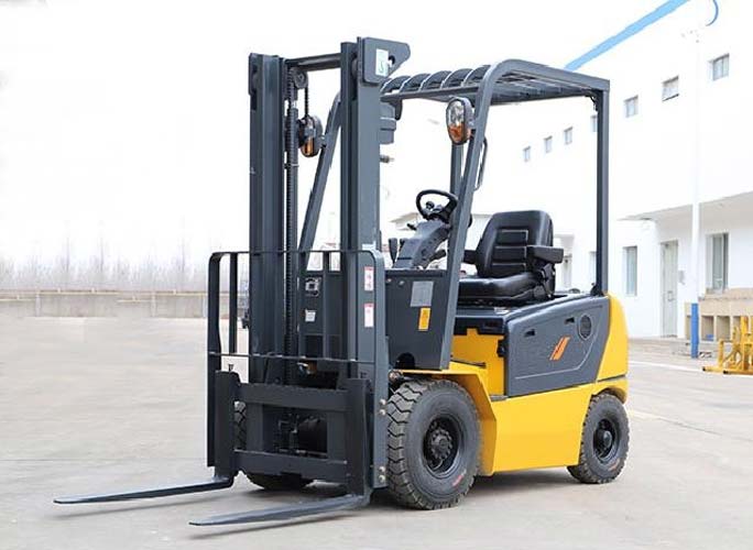 1.8 Ton Forklift CLG2018 Raexon Forklift With Spare Parts